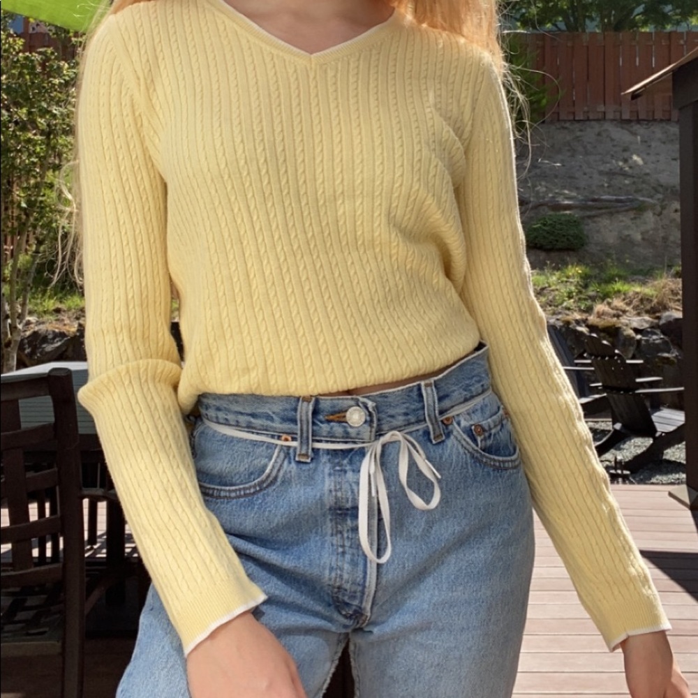 Vintage yellow sweater